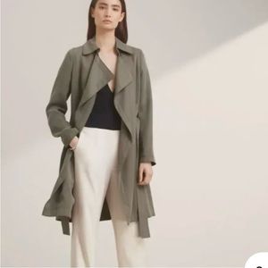 Aritzia Babaton Trench XS